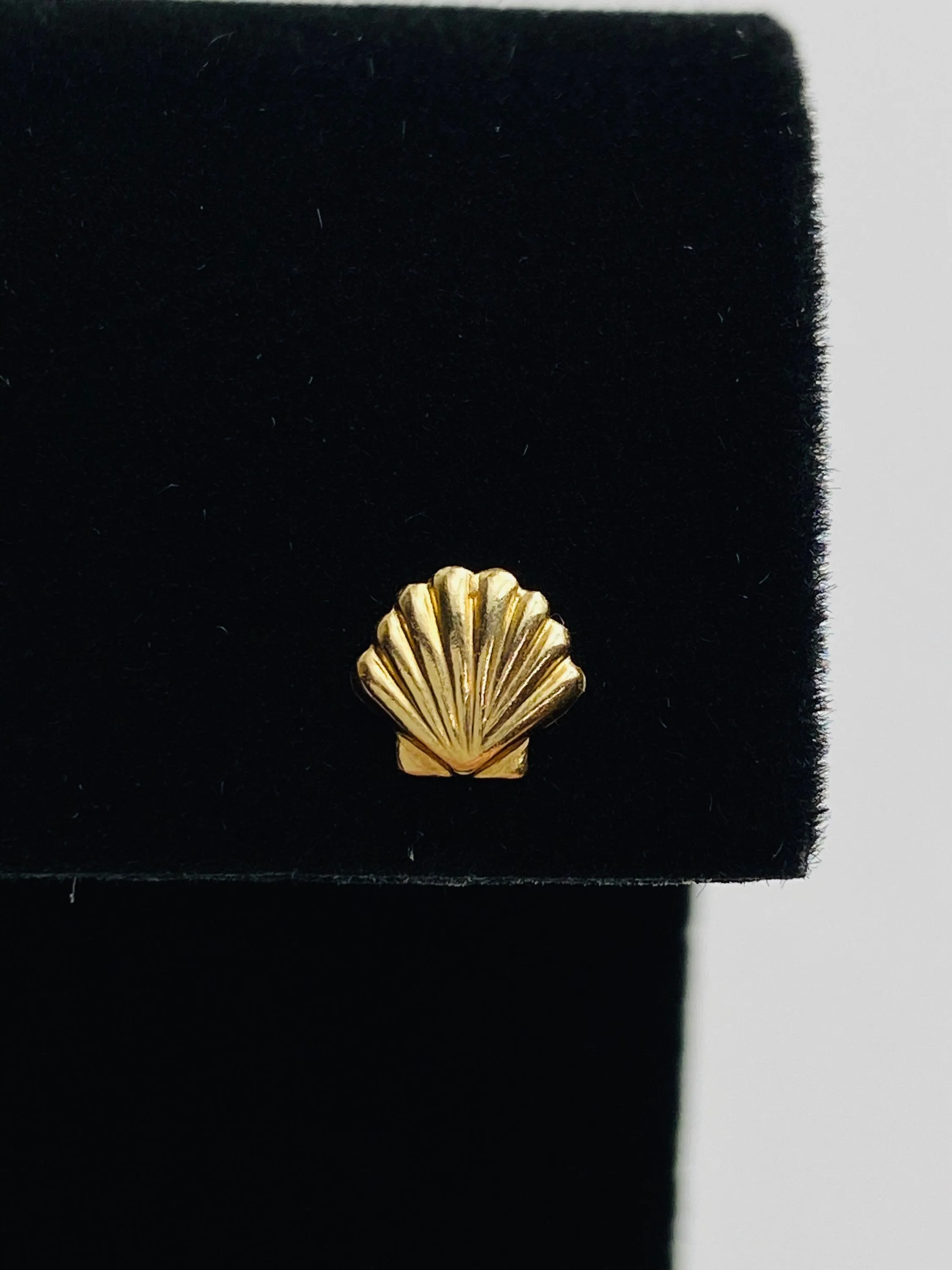 14K Gold Filled Clam Shells, 1.03mm X 6.69mm sku# 244-4 /0.9mm X 5.81mm sku# 595-4