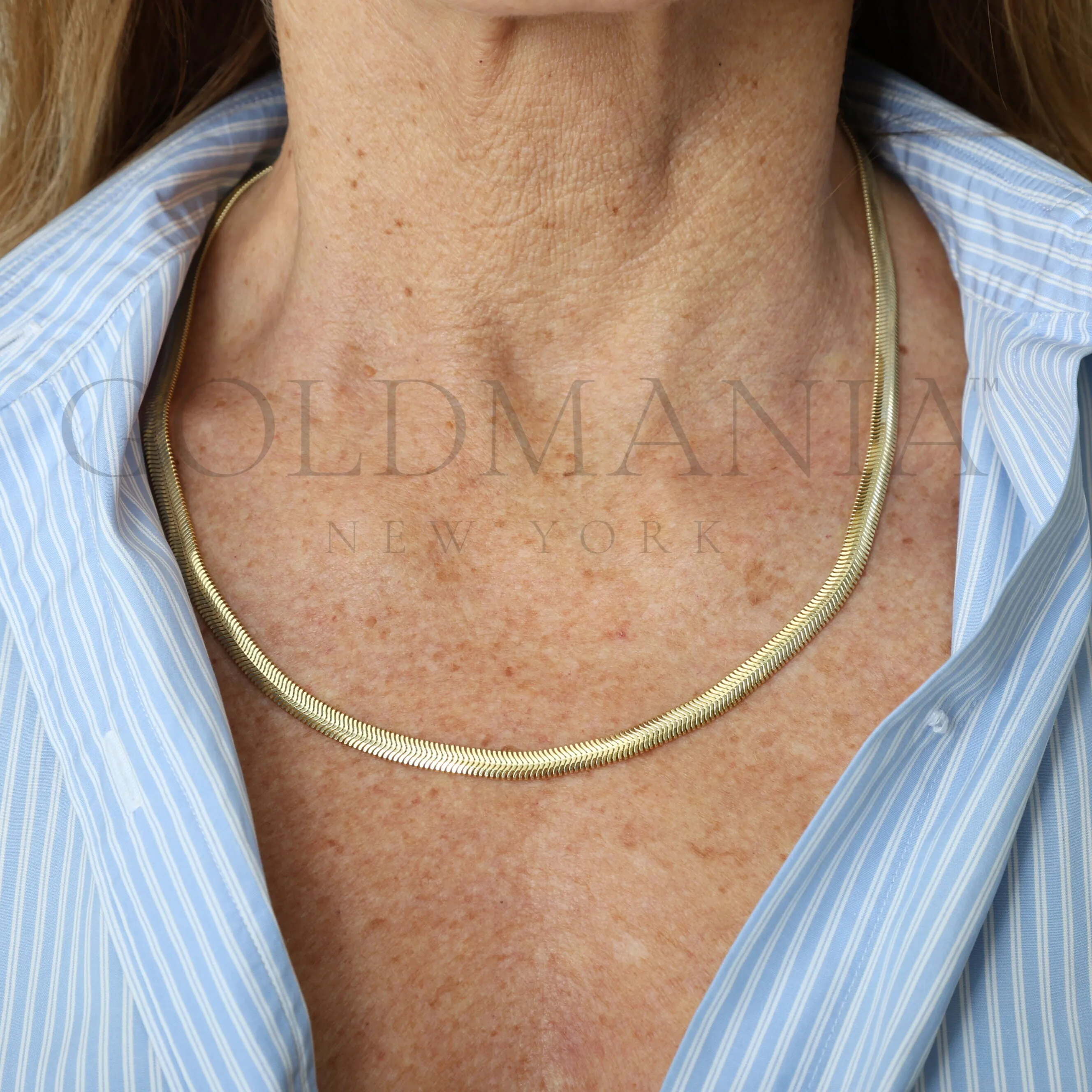 14K Gold Oval Snake Necklace