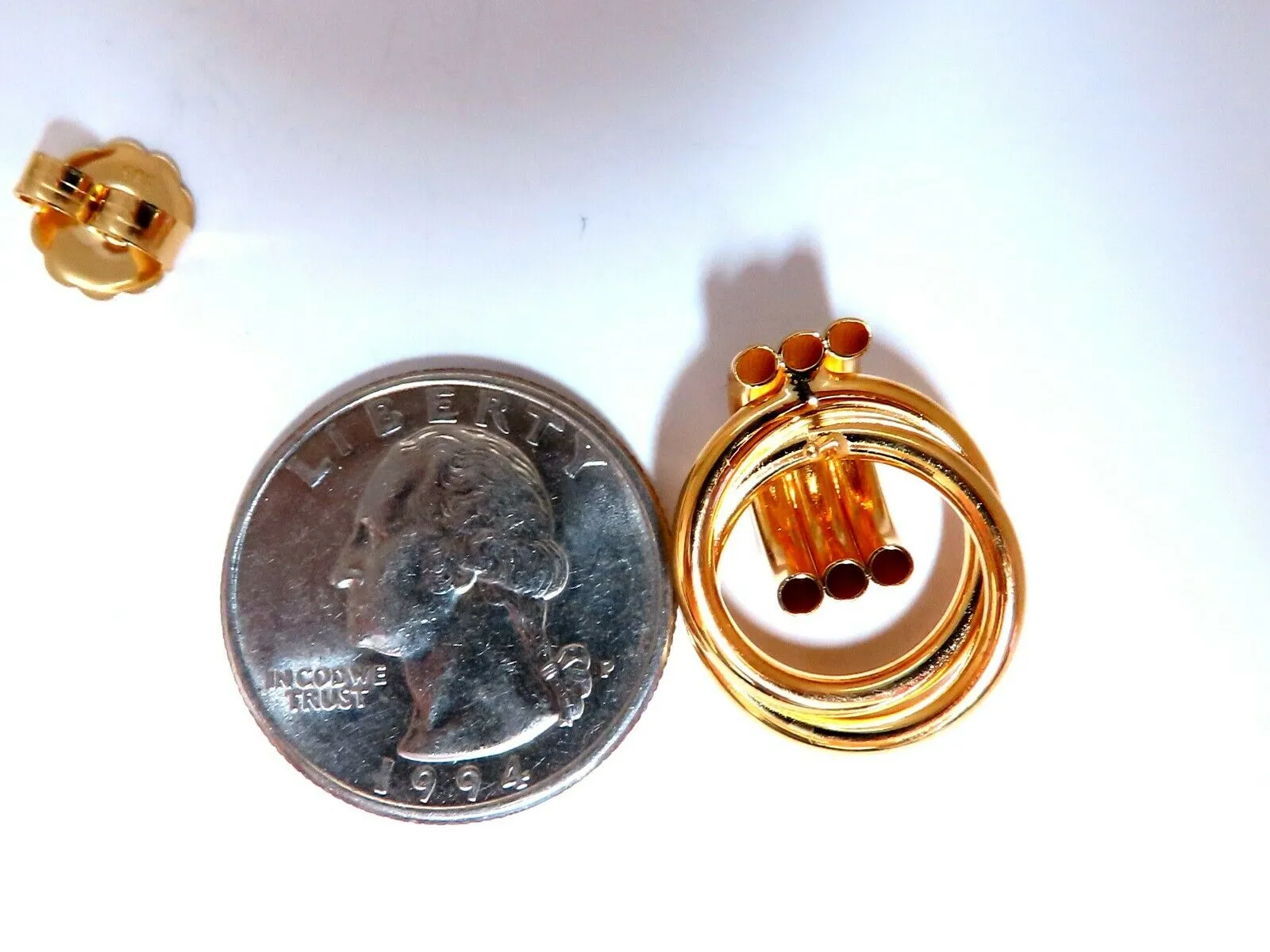 14kt Gold Circular Tube Earrings Knocker Classic