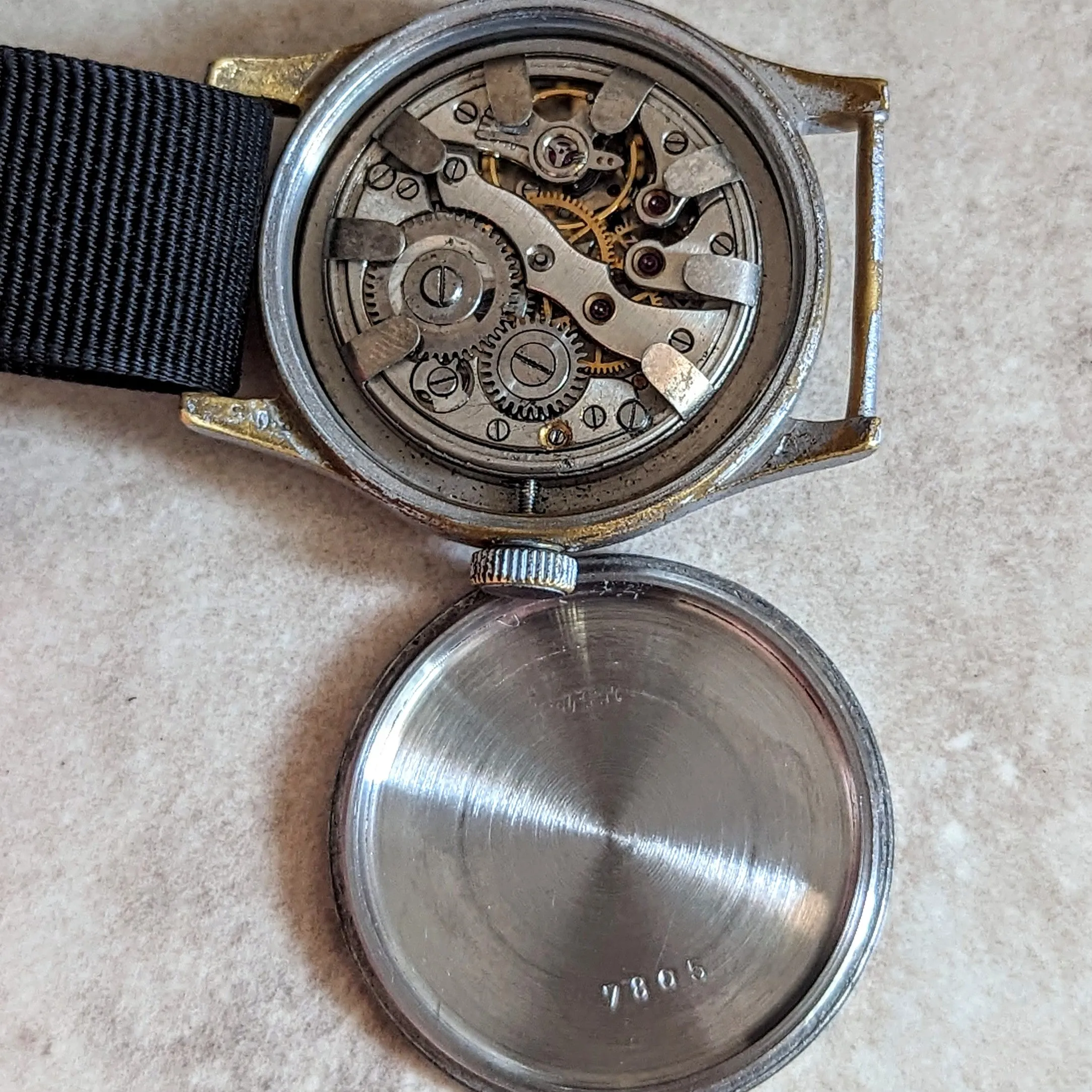 1942 HELVETIA German Army DH Watch Ref. 3190 15 Jewels WWII Wristwatch 34mm