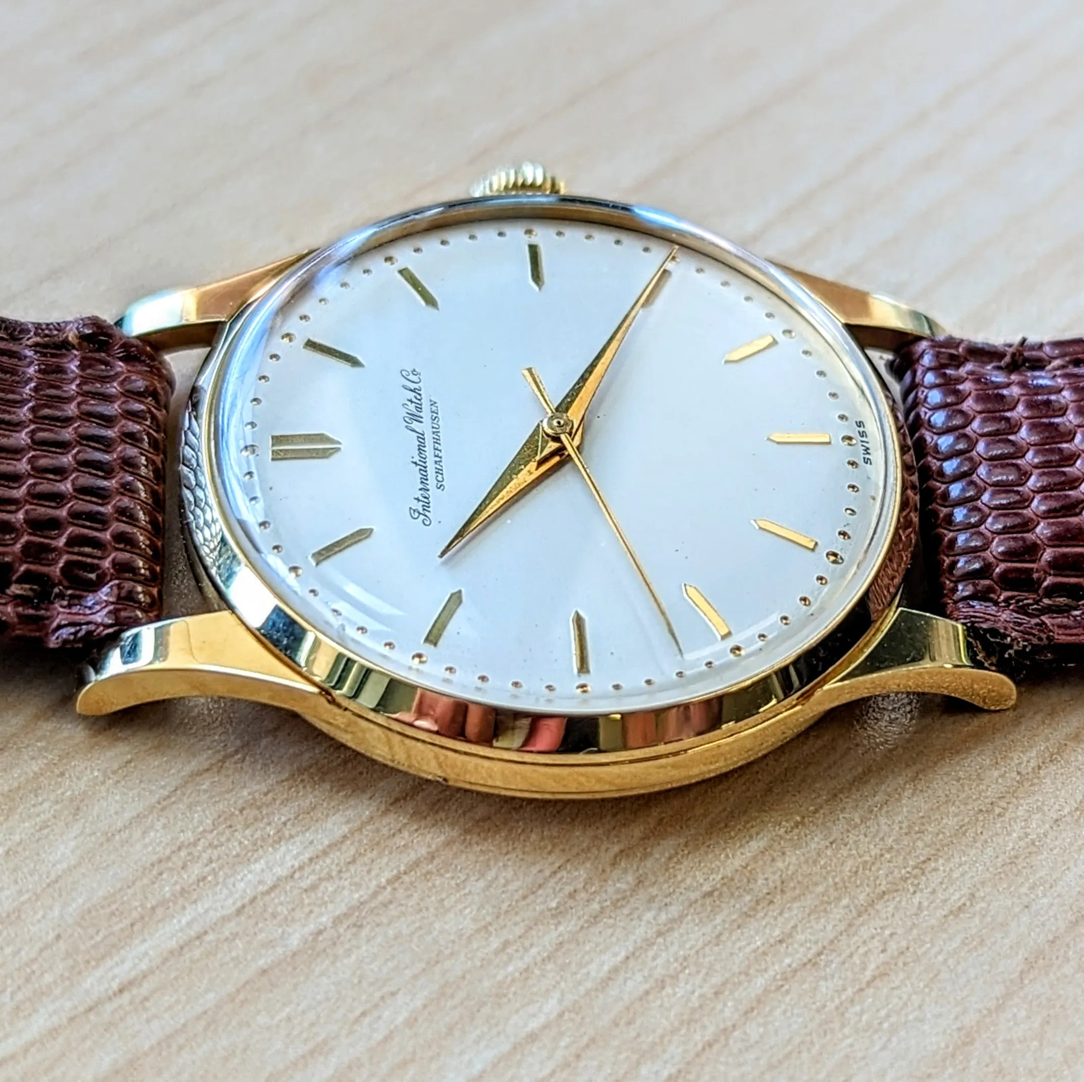 1960 International National Watch Co. 17 Jewels Cal. IWC 89 Wristwatch 18K GOLD