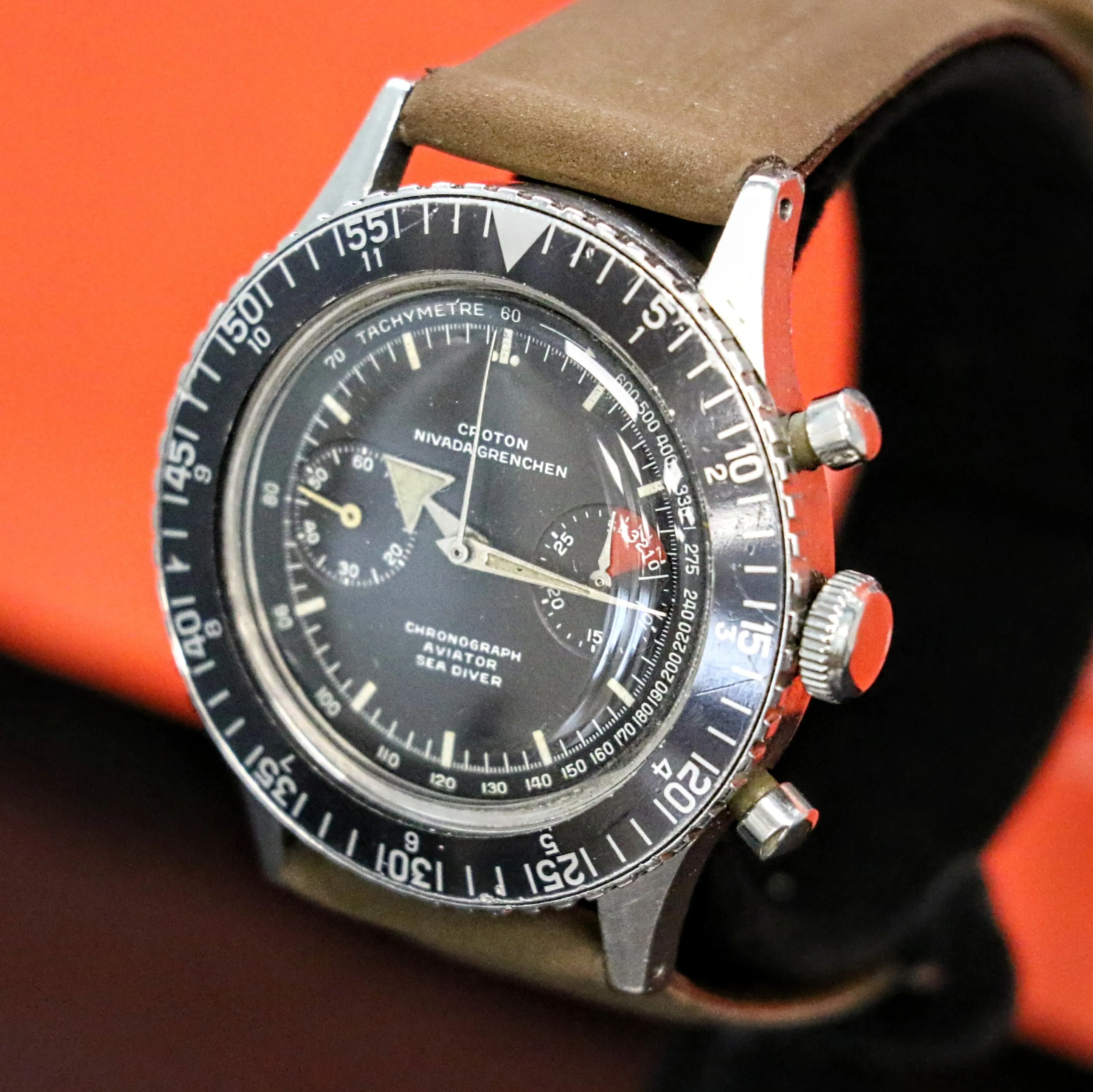 1961 CROTON Nivada Grenchen Chronograph Aviator Sea Diver Watch Venus 210 Chronomaster Wristwatch