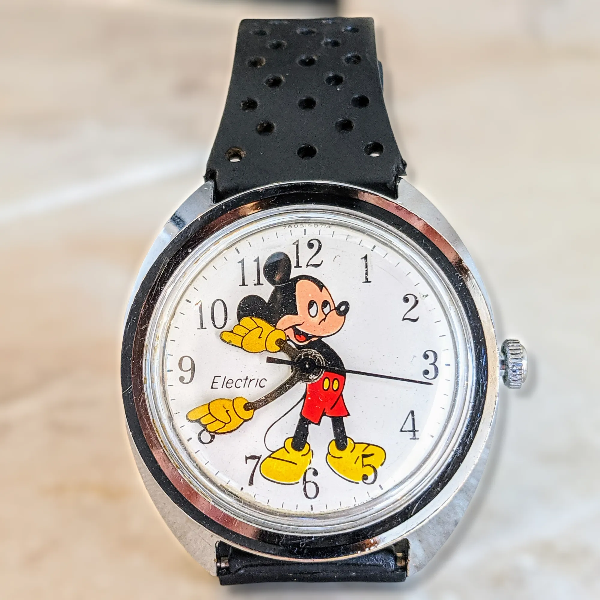 1971 TIMEX Electric Watch Mickey Mouse Vintage Wristwatch Cal. M40