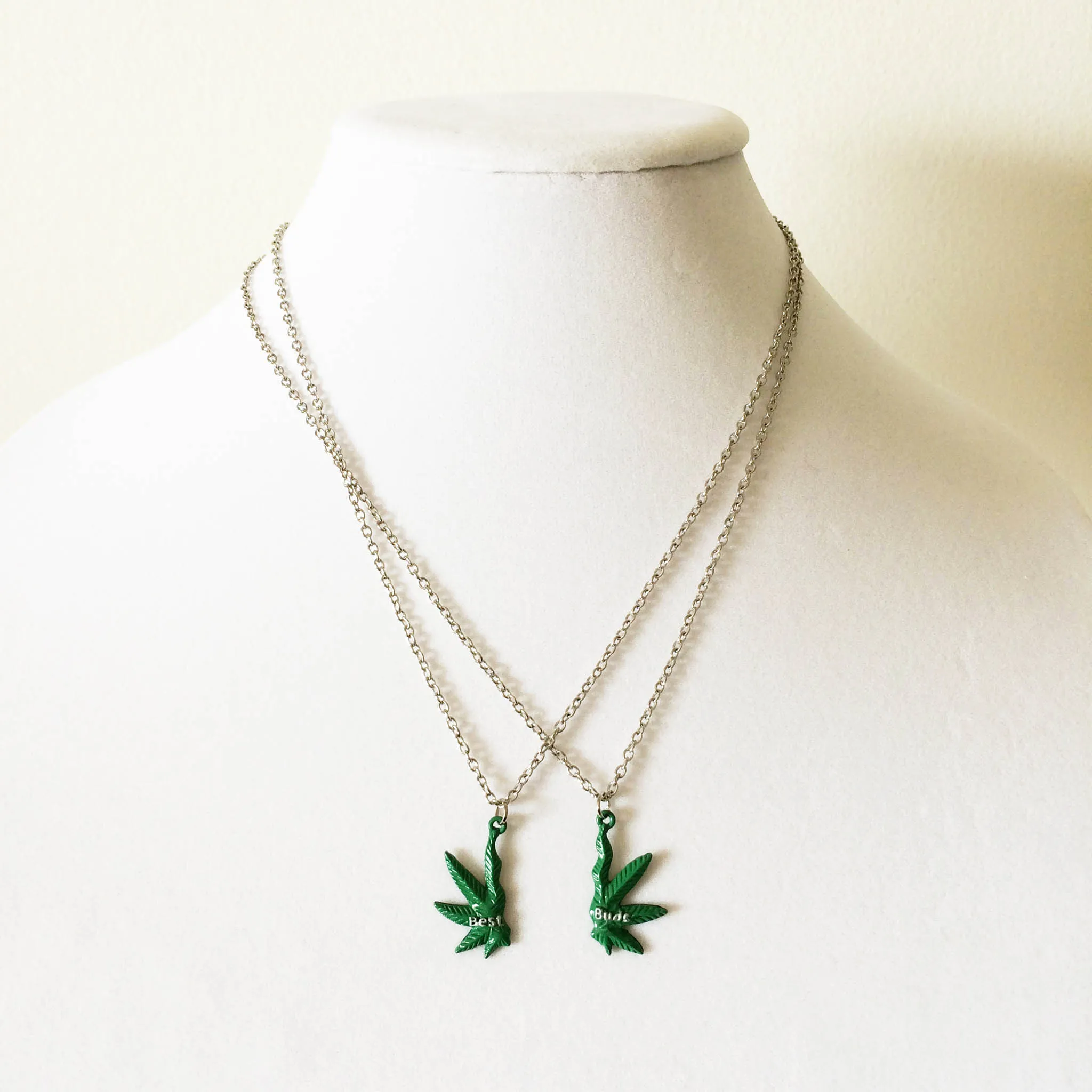 Best Buds Necklace Set - Weed Gift
