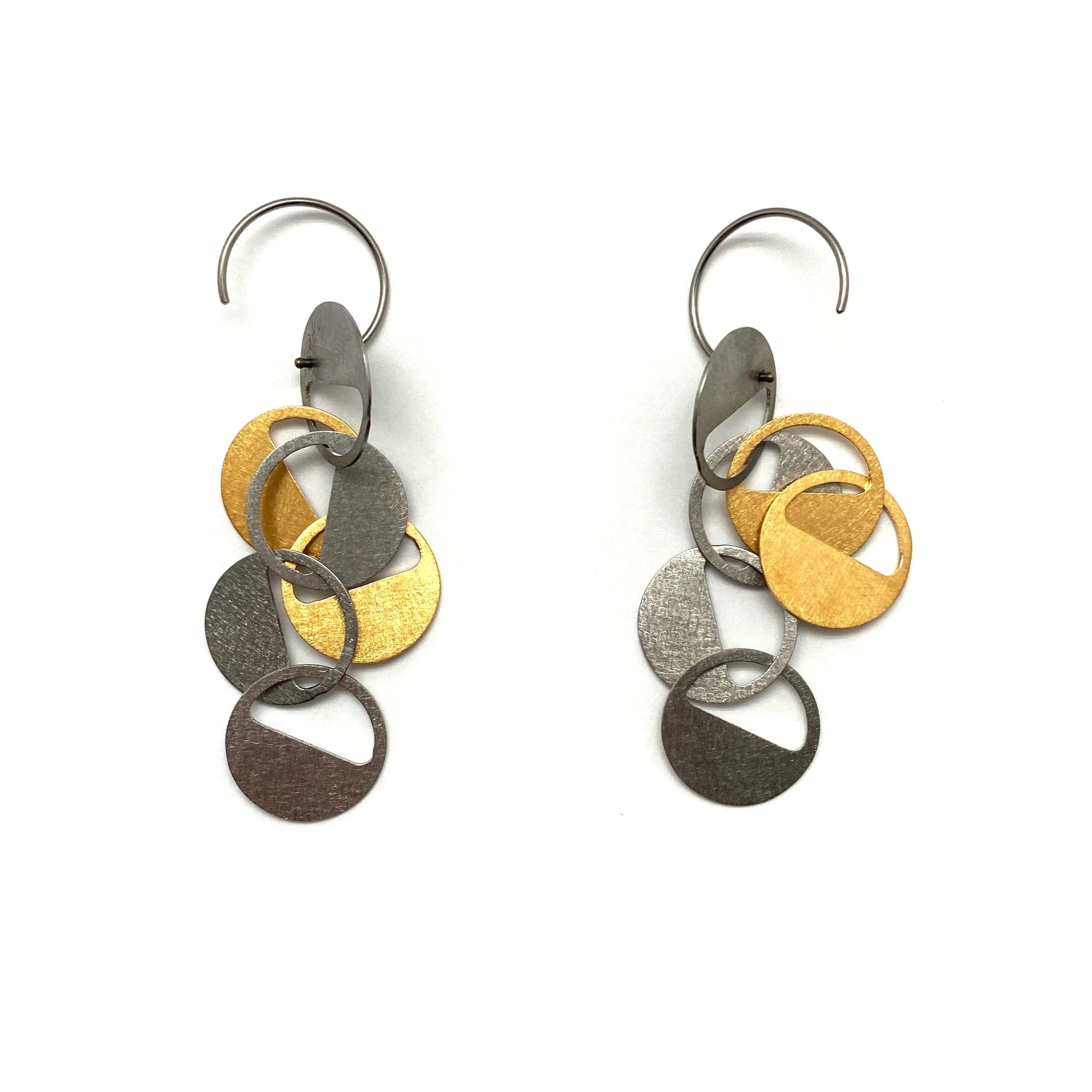 Black and Gold Interlocking Circular Earrings