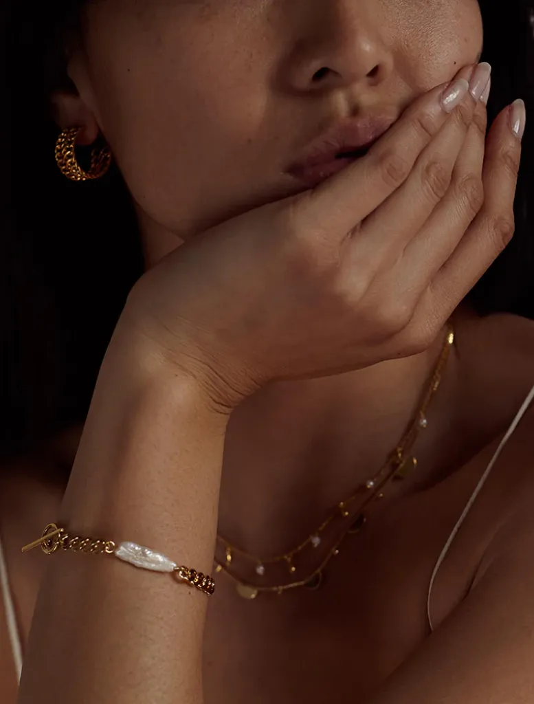 Cassandra Necklace - Gold
