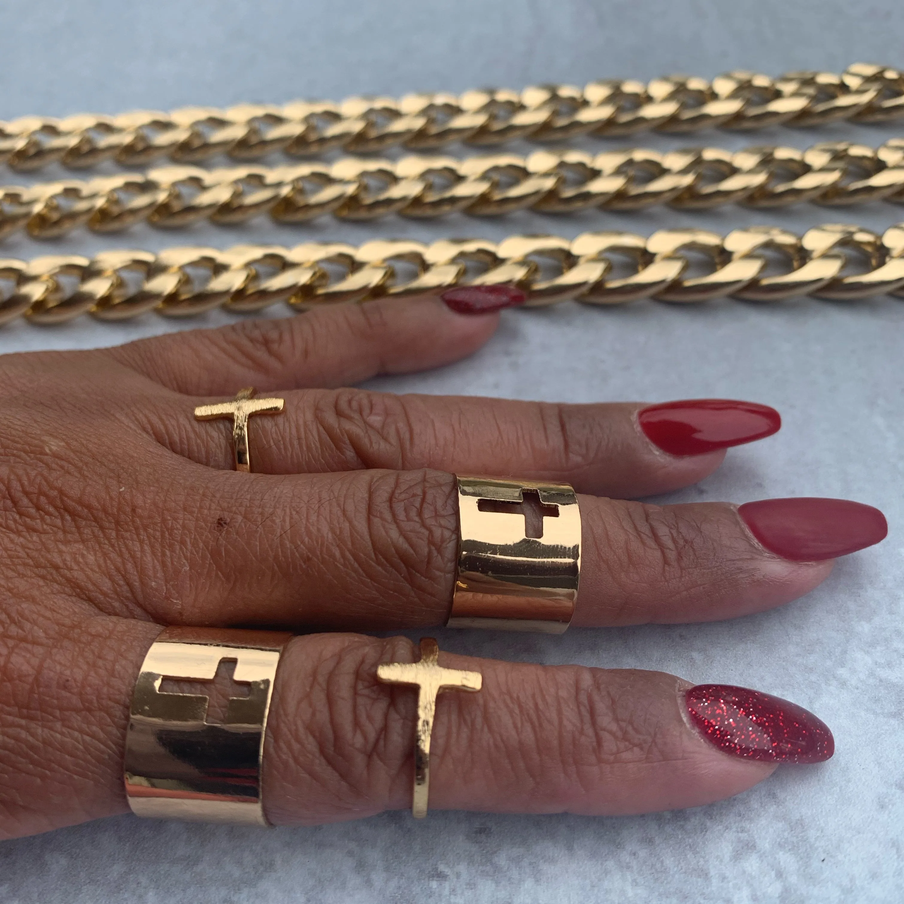 Cross me Ring
