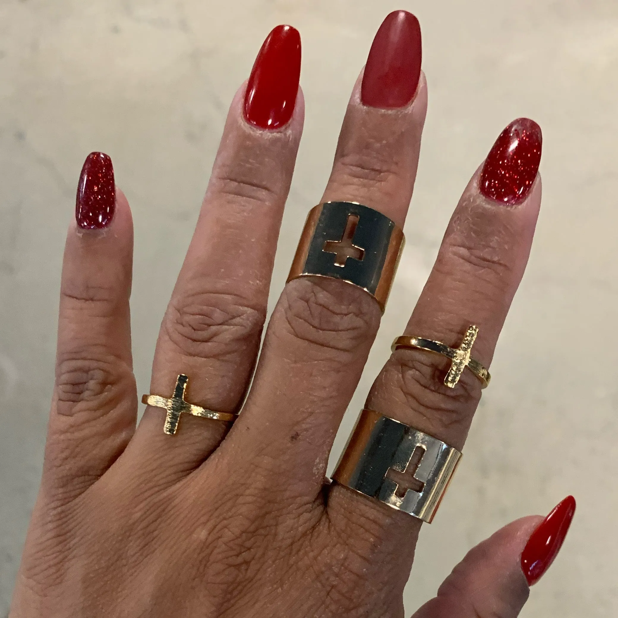 Cross me Ring