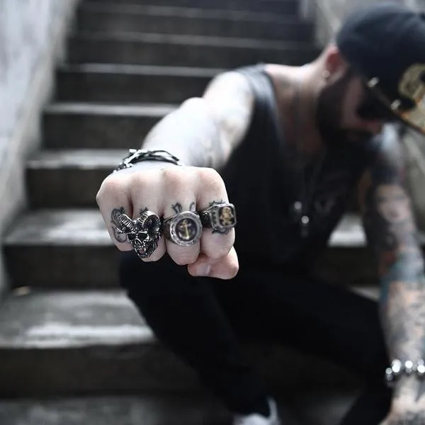 Demon Horns Skull Ring