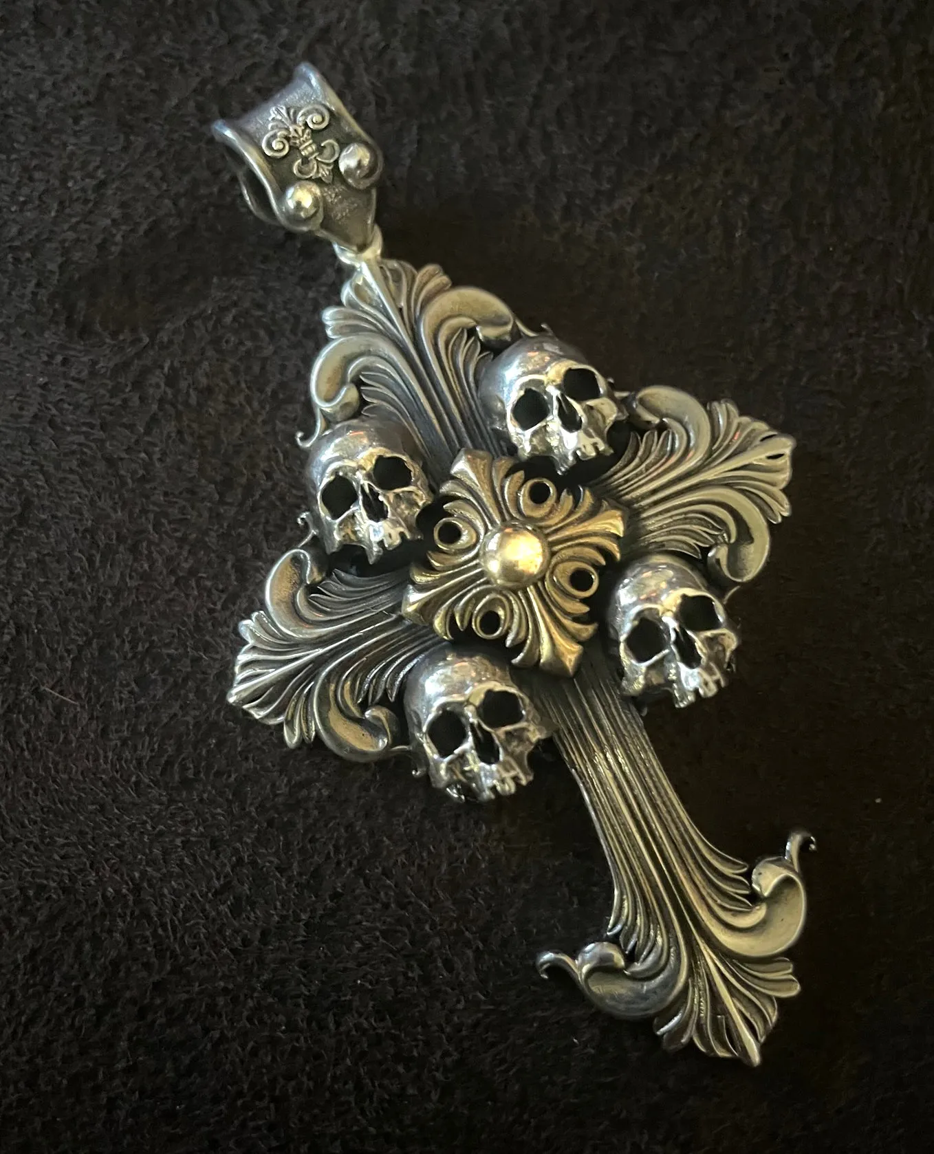 Deus Vult Templar Cross Pendant