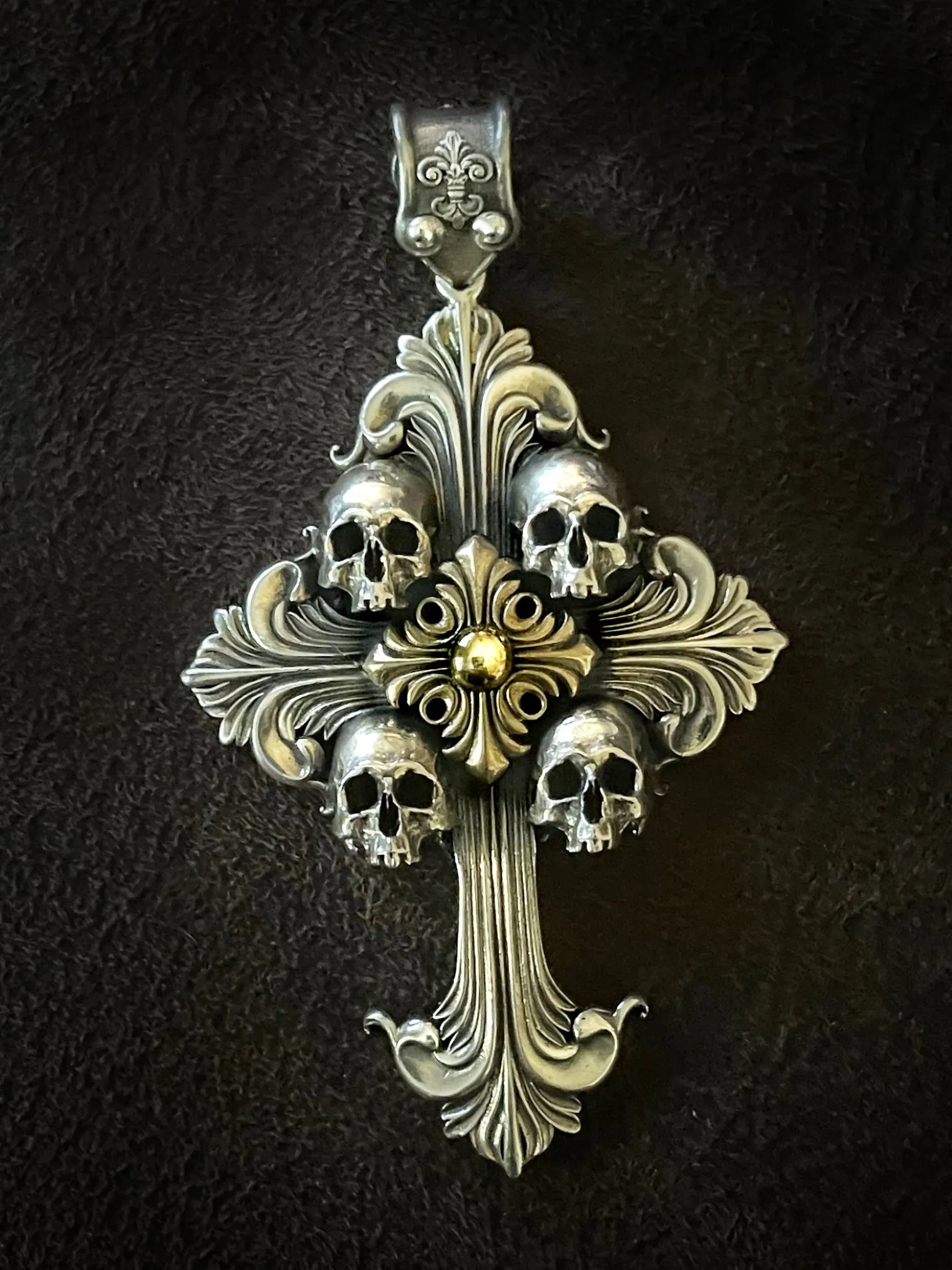 Deus Vult Templar Cross Pendant