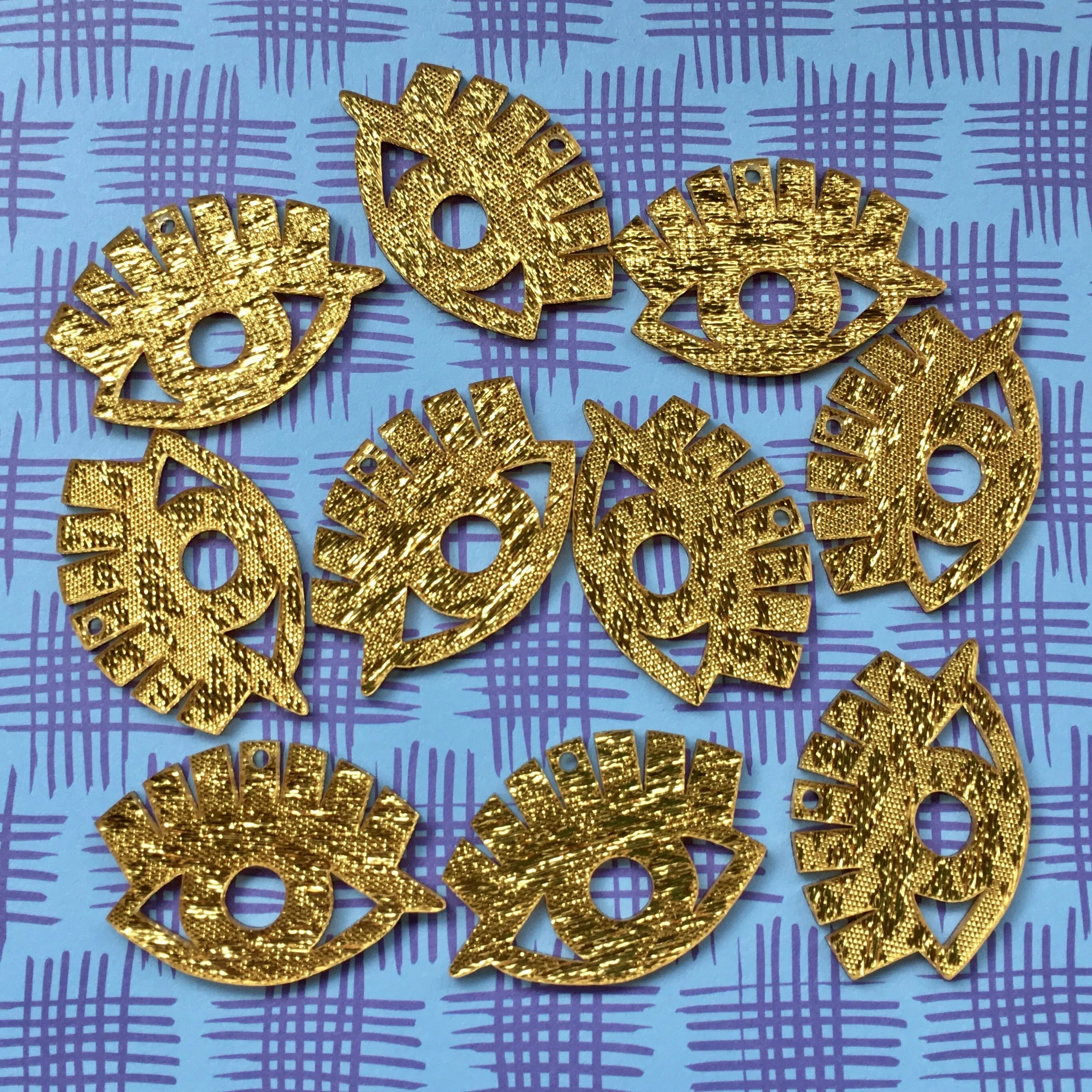 Eyes Charms / gold / 10 Pieces, 30mm