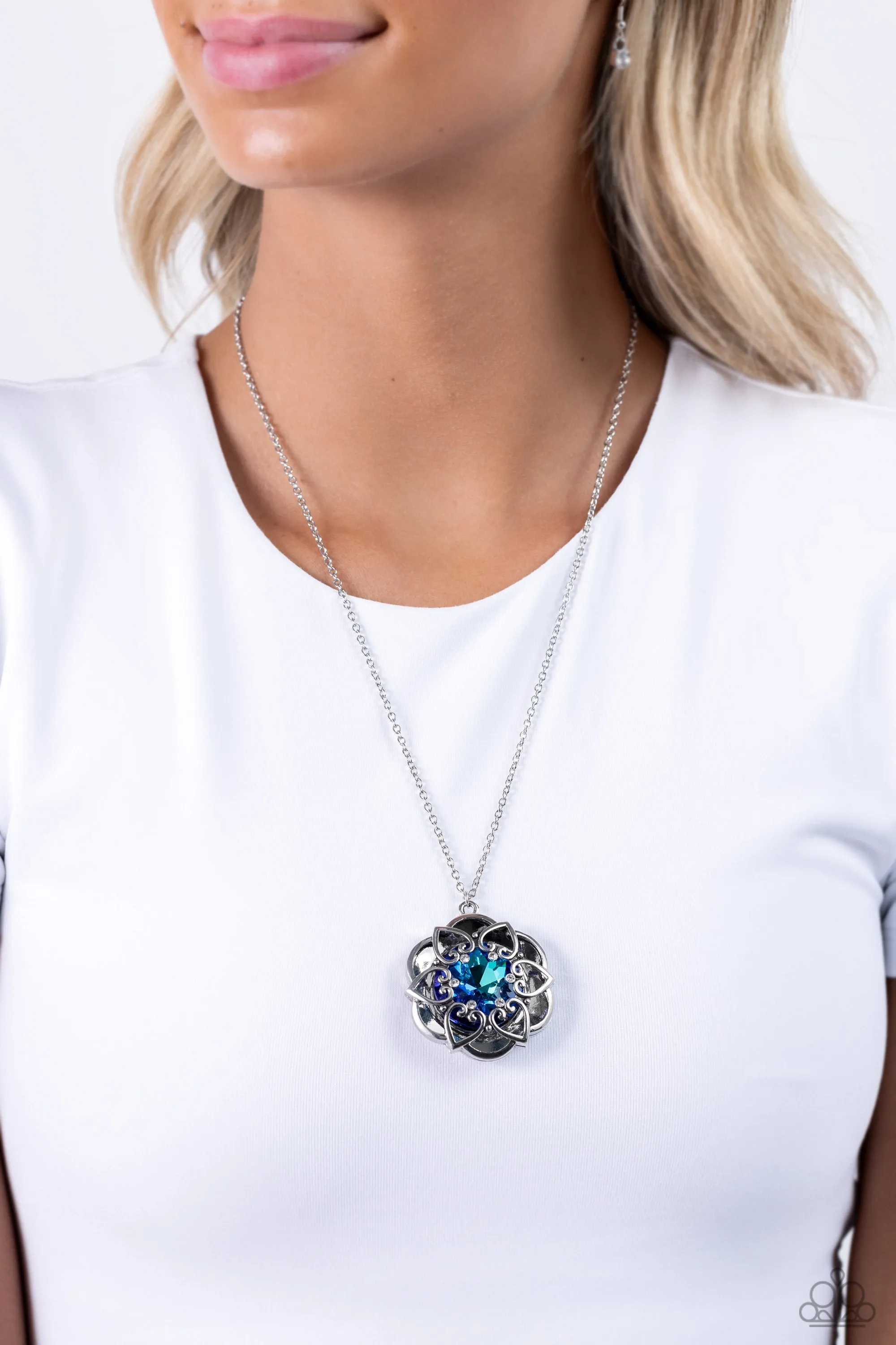 Flowering Fantasy - Blue - Oversized Rhinestone Flower Paparazzi Short Necklace