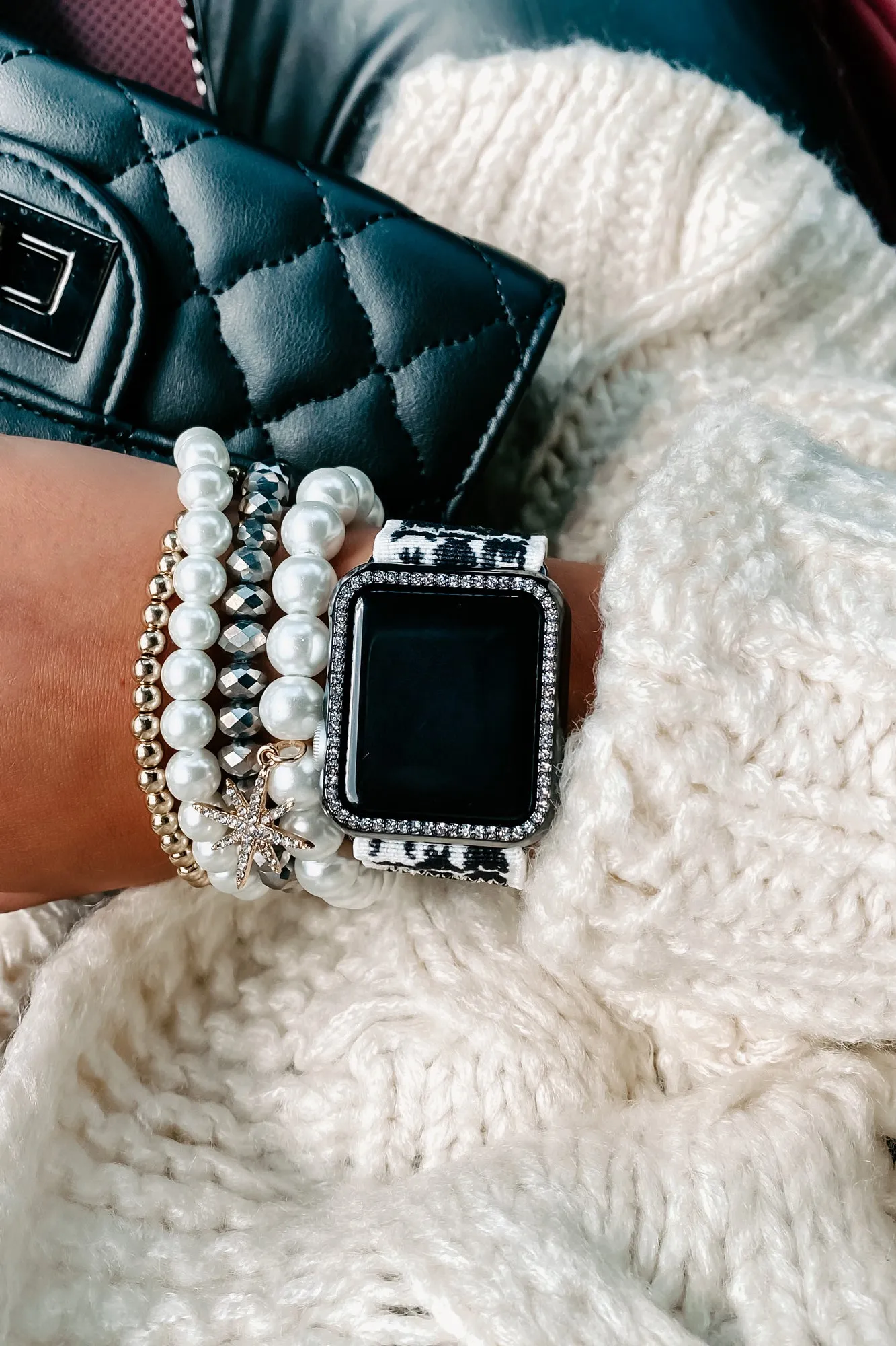 Girl On The Go Apple Watch Band (Hounds Tooth Black/White)