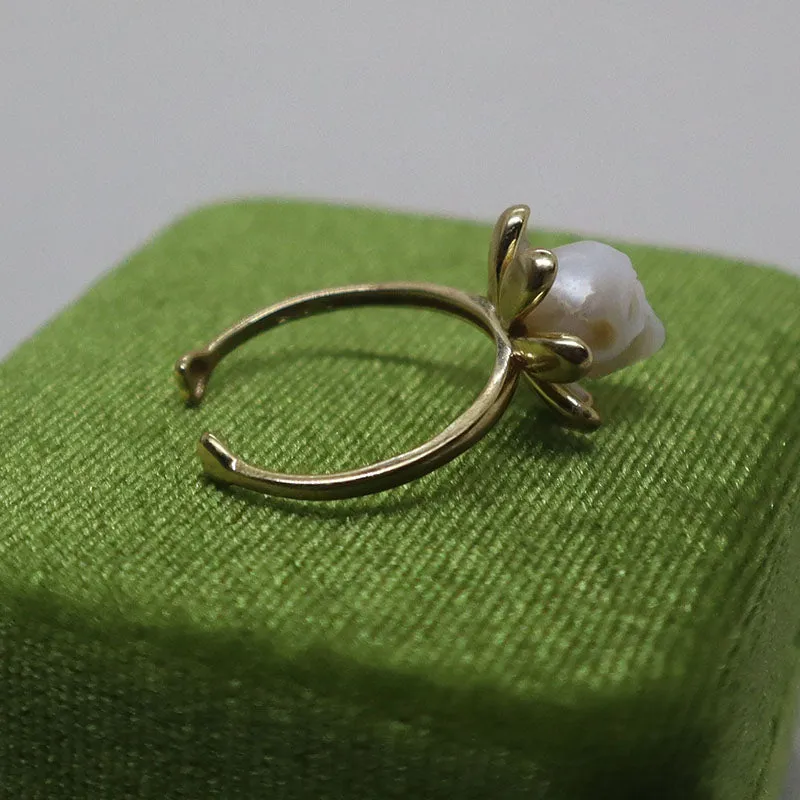 Golden Daisy Pearl Skull Ring