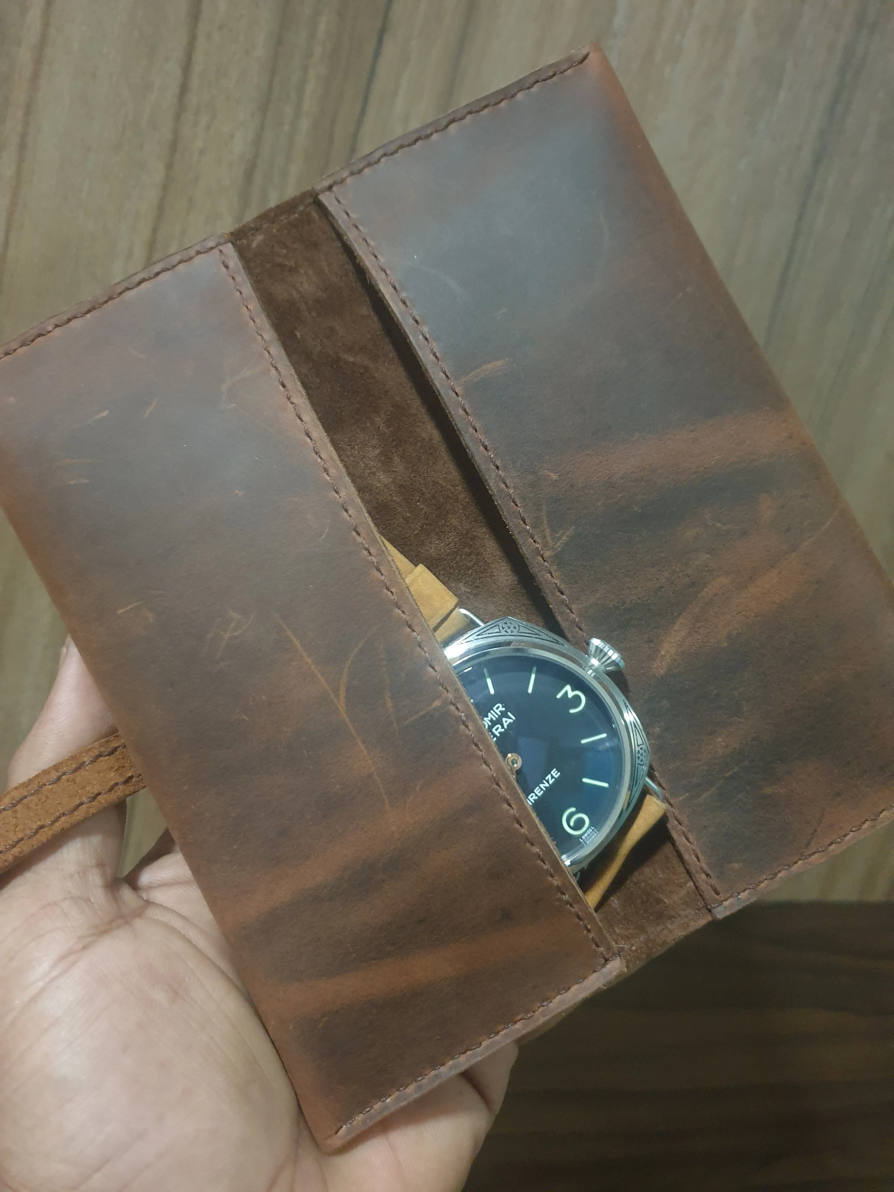 Handmade leather watch case