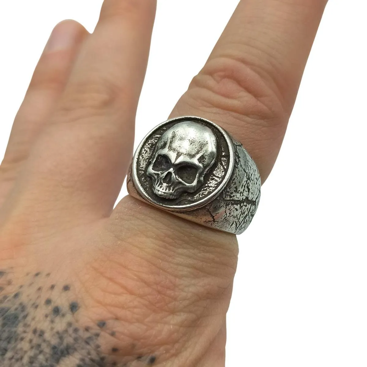 Human skull signet bronze ring