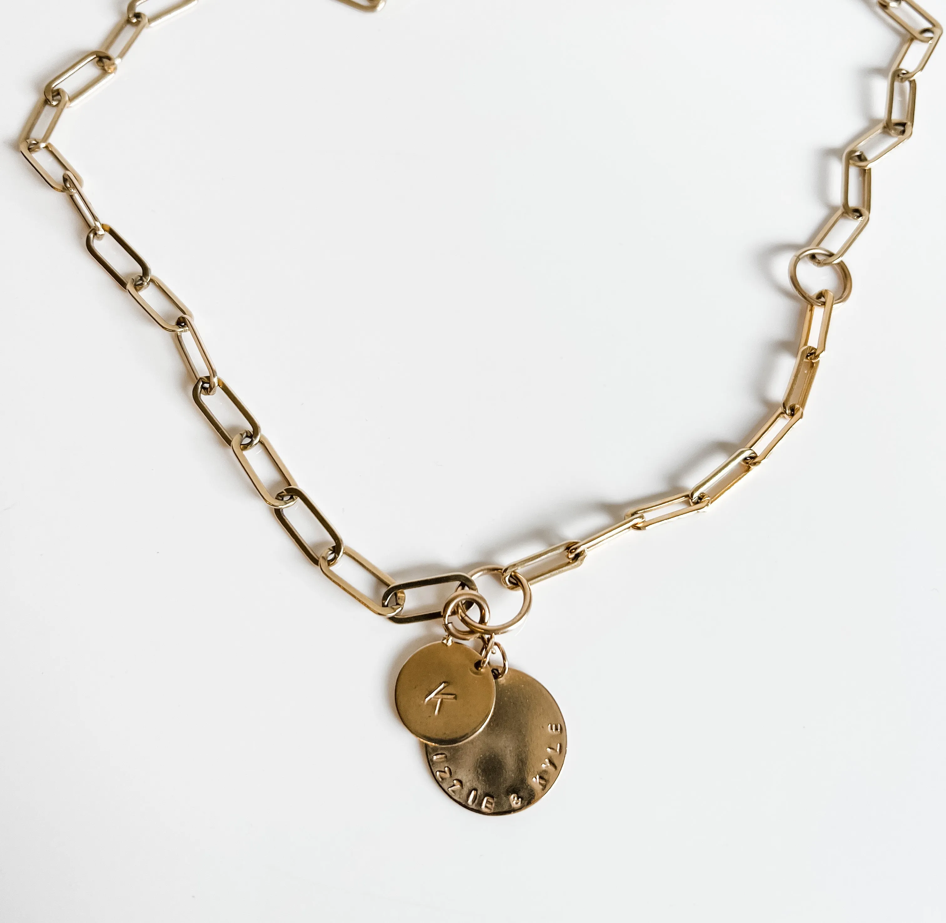 LIZZIE SIGNATURE CHAIN