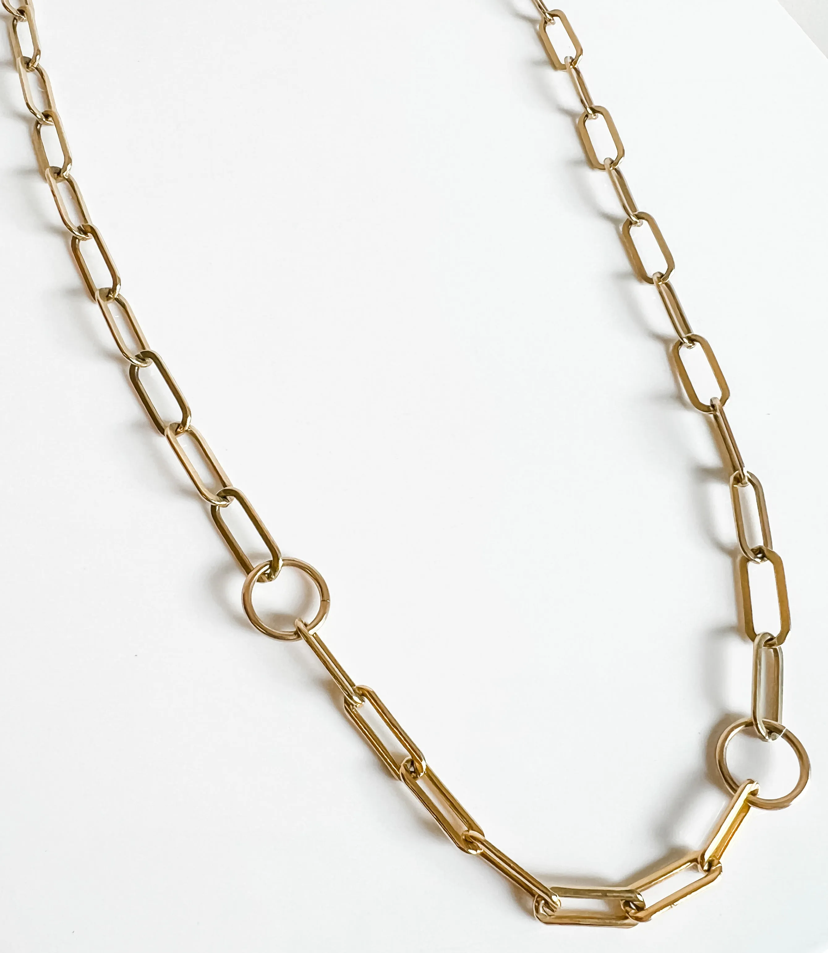 LIZZIE SIGNATURE CHAIN