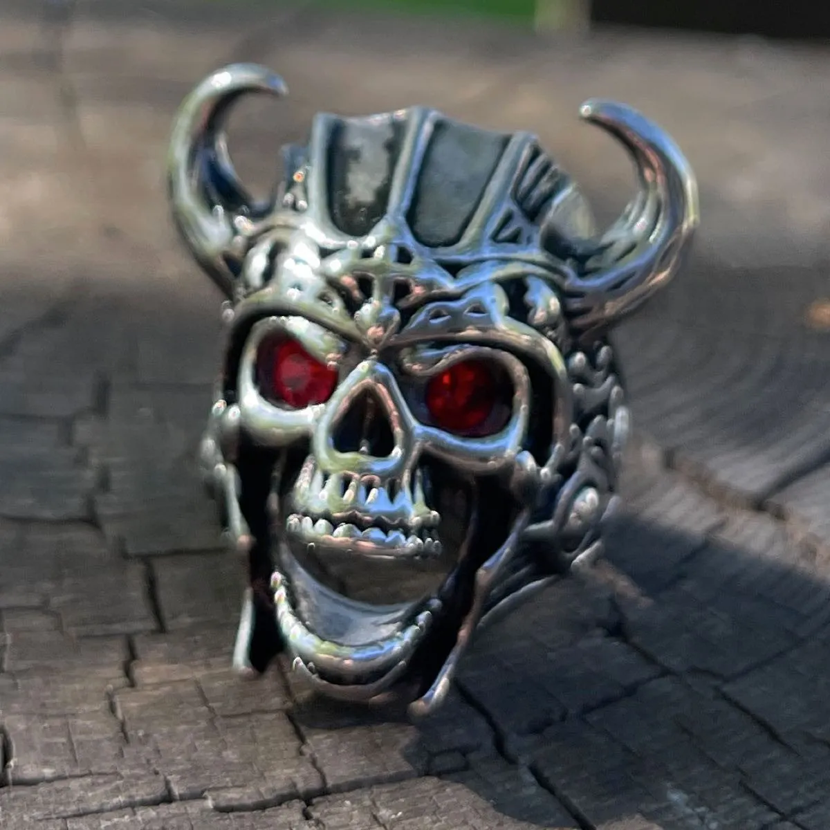 Medieval Viking Warrior - Ring w/ Horns & Red Eyes (#723)