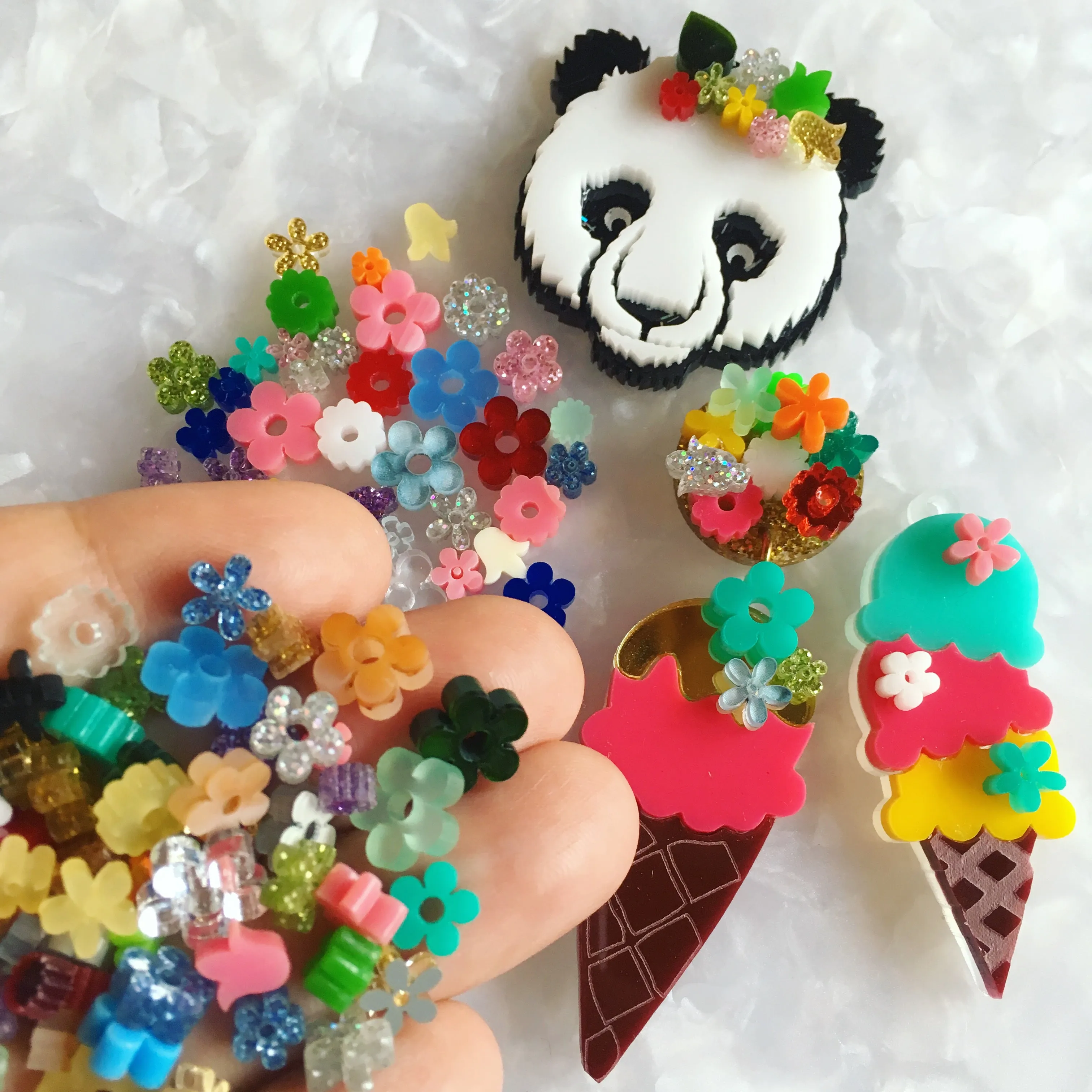 Mini Flowers for Charm Decoration / 150 Pieces, 5-10mm