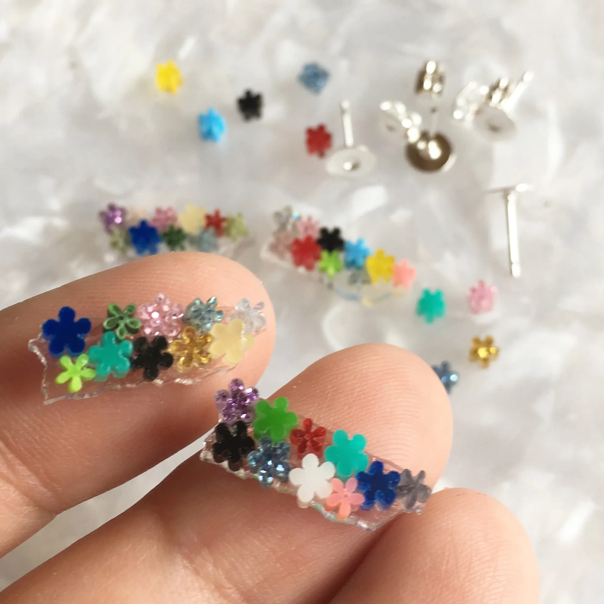 Mini Flowers for Charm Decoration / 150 Pieces, 5-10mm