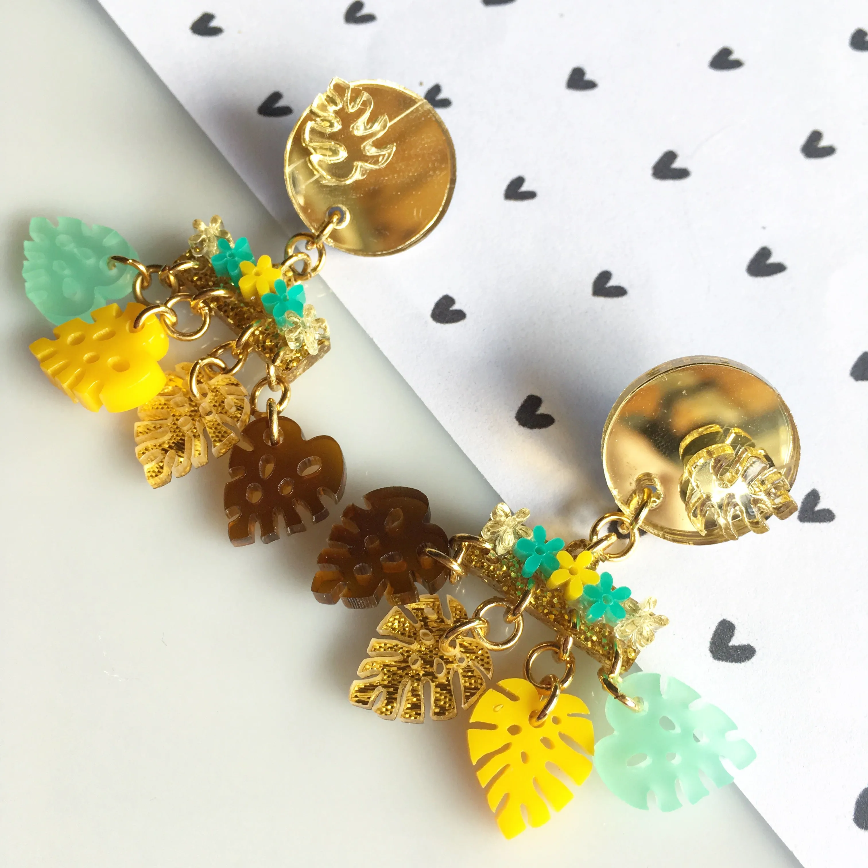 Mini Flowers for Charm Decoration / 150 Pieces, 5-10mm