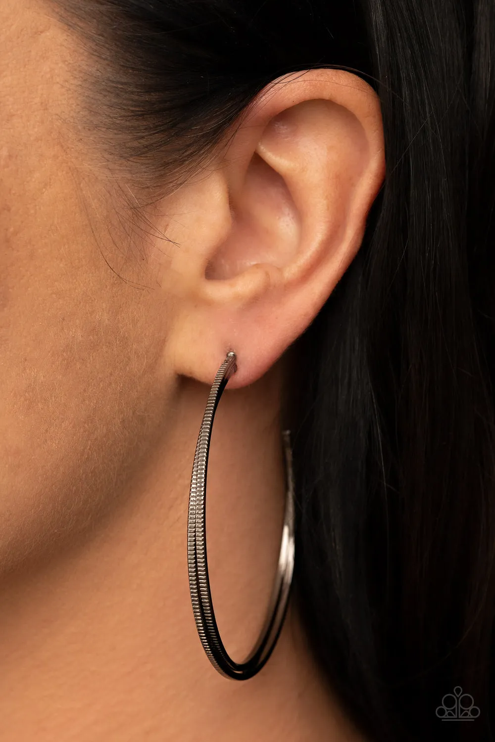 Monochromatic Curves Black Hoop Earrings Paparazzi