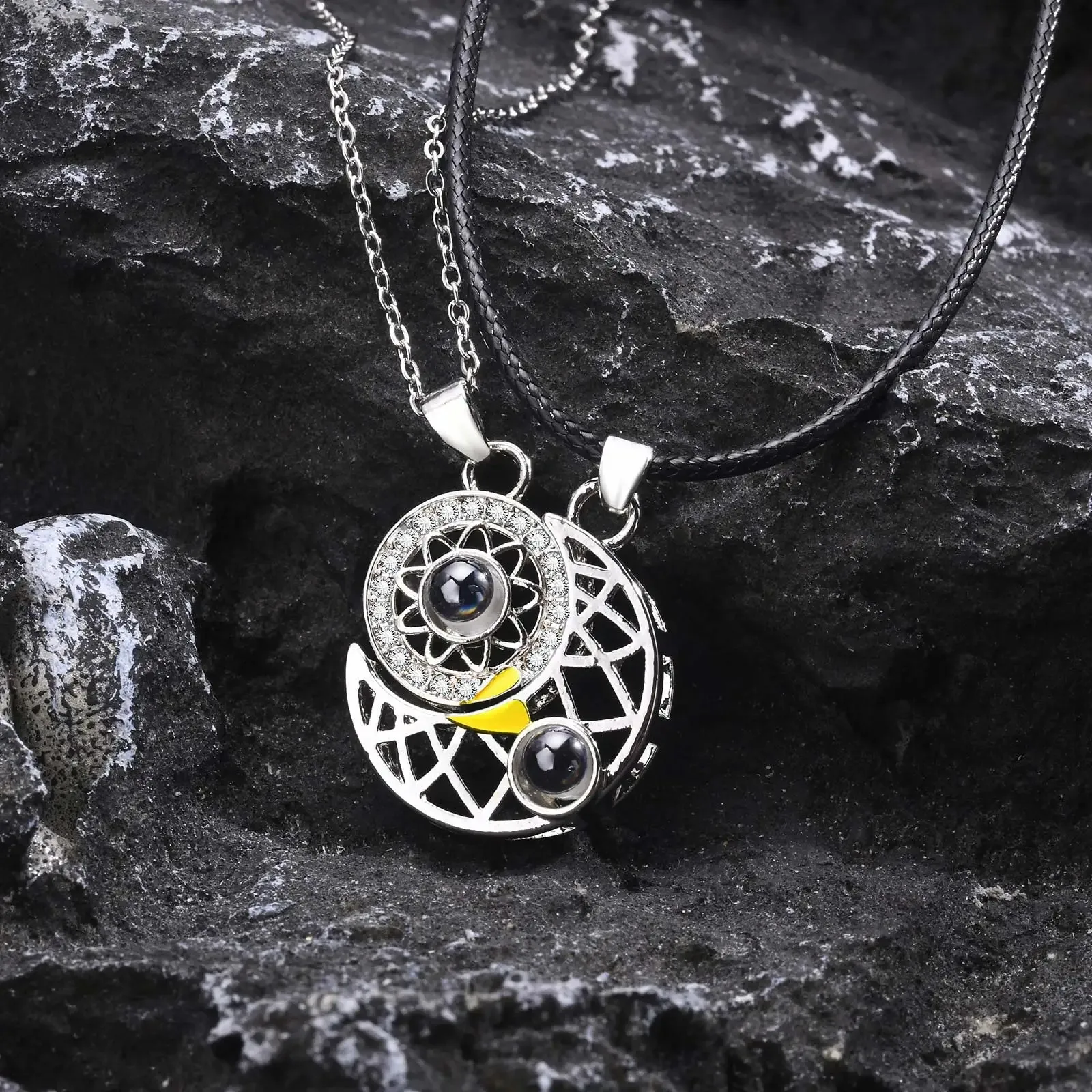 Moon Star Couple Necklaces,1set/2pcs Hollow Metal Sun Flower Pendants