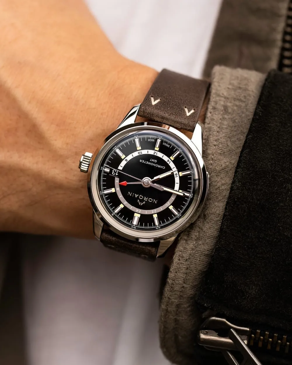 NN2100SG/B211 Freedom 60 GMT40MM