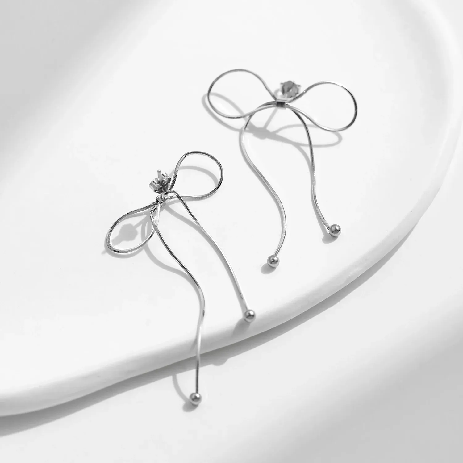Oversized Chain Bowknot Charm Stud Earrings