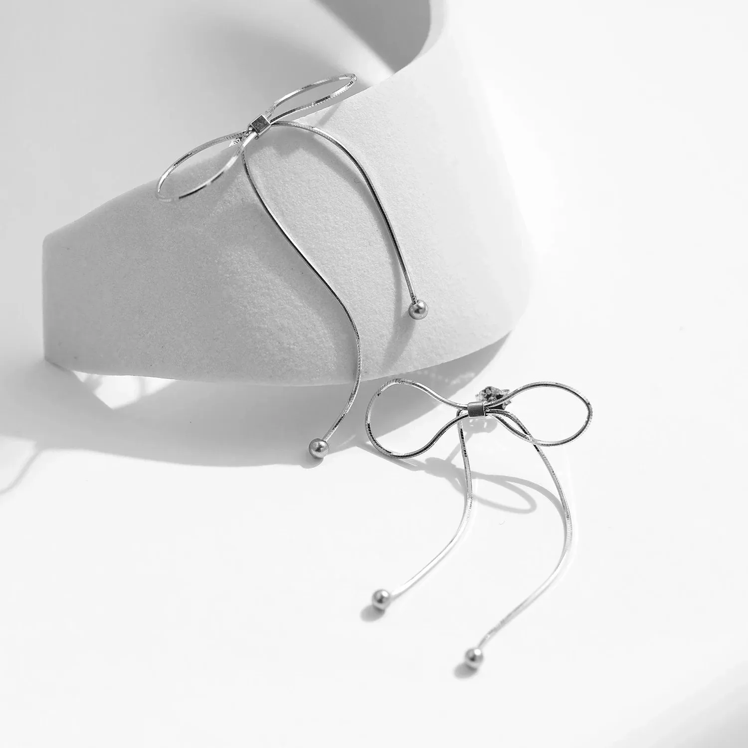 Oversized Chain Bowknot Charm Stud Earrings