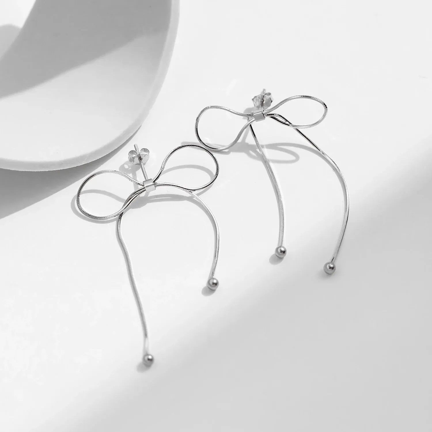 Oversized Chain Bowknot Charm Stud Earrings