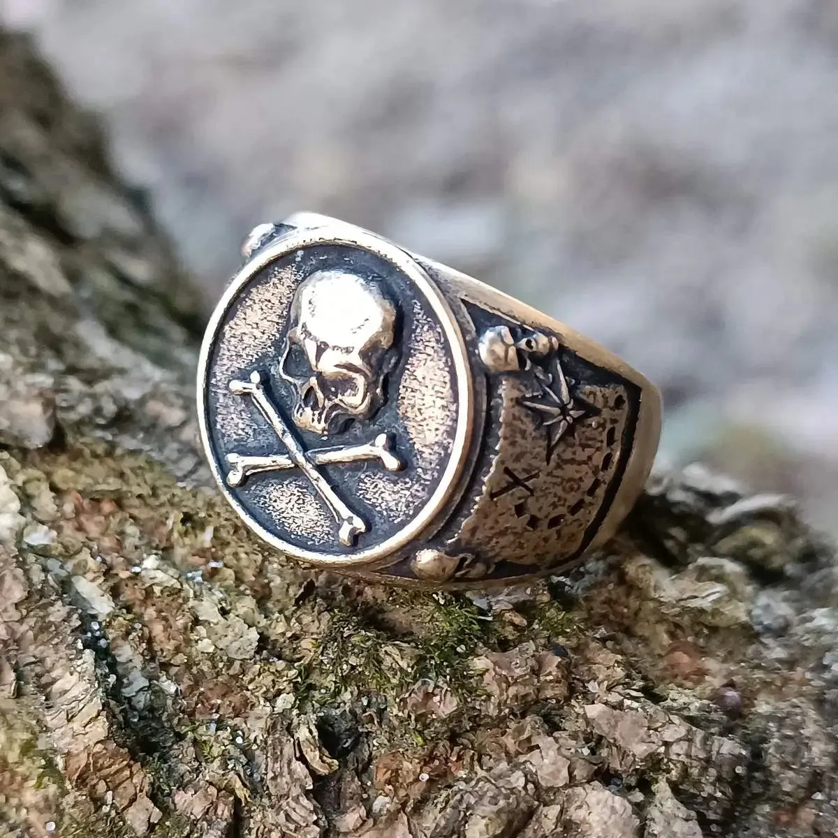 Pirate skull signet bronze ring