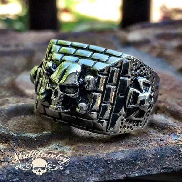 'Pyramid of Skulls' Stainless Steel Skull Ring (#256)