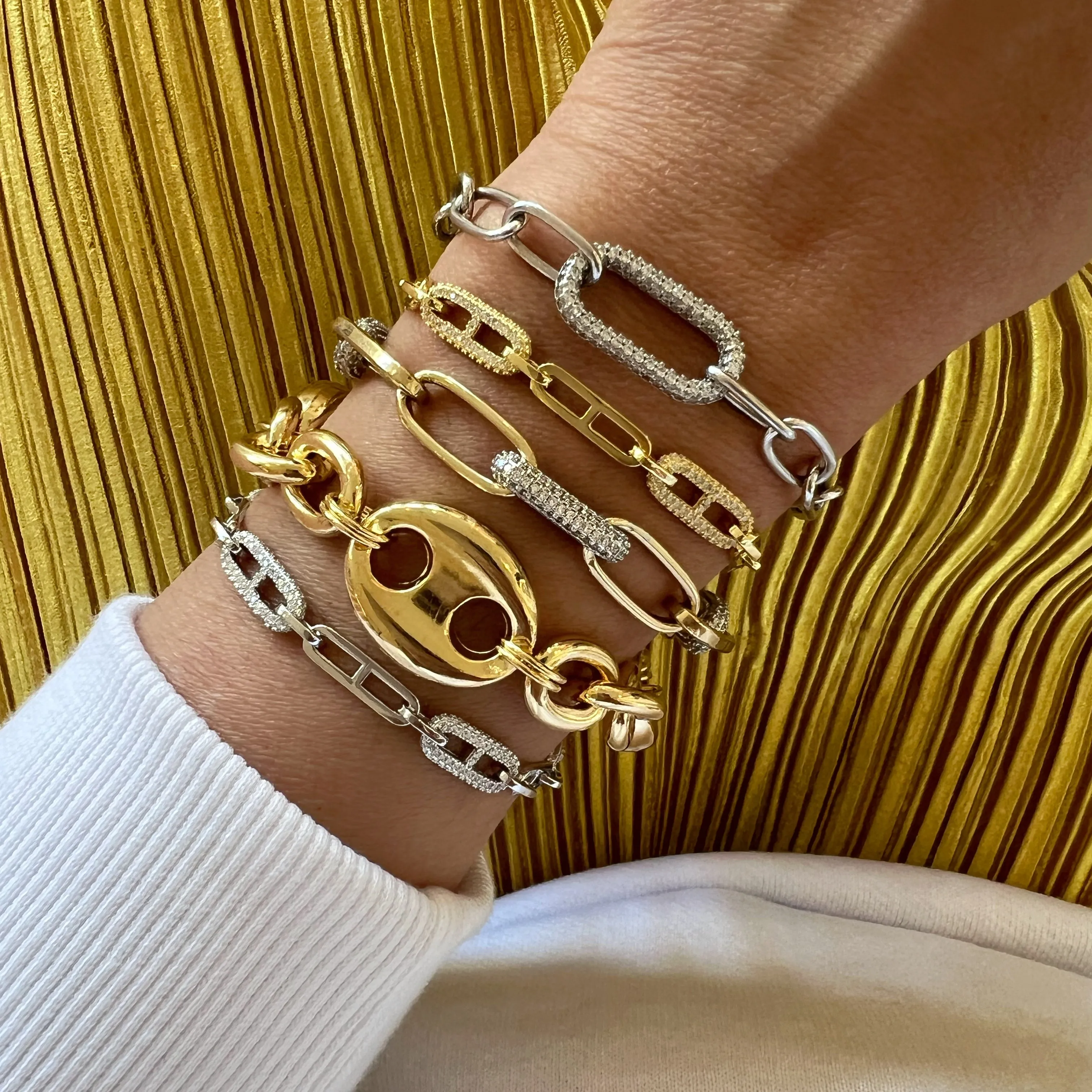Round Pave Link Bracelet