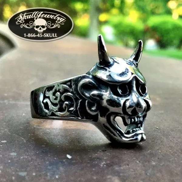 Shout At The Devil - Skull ring (#563)