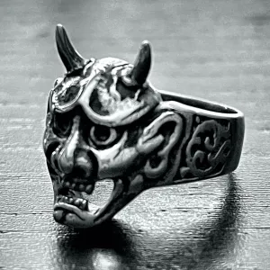 Shout At The Devil - Skull ring (#563)