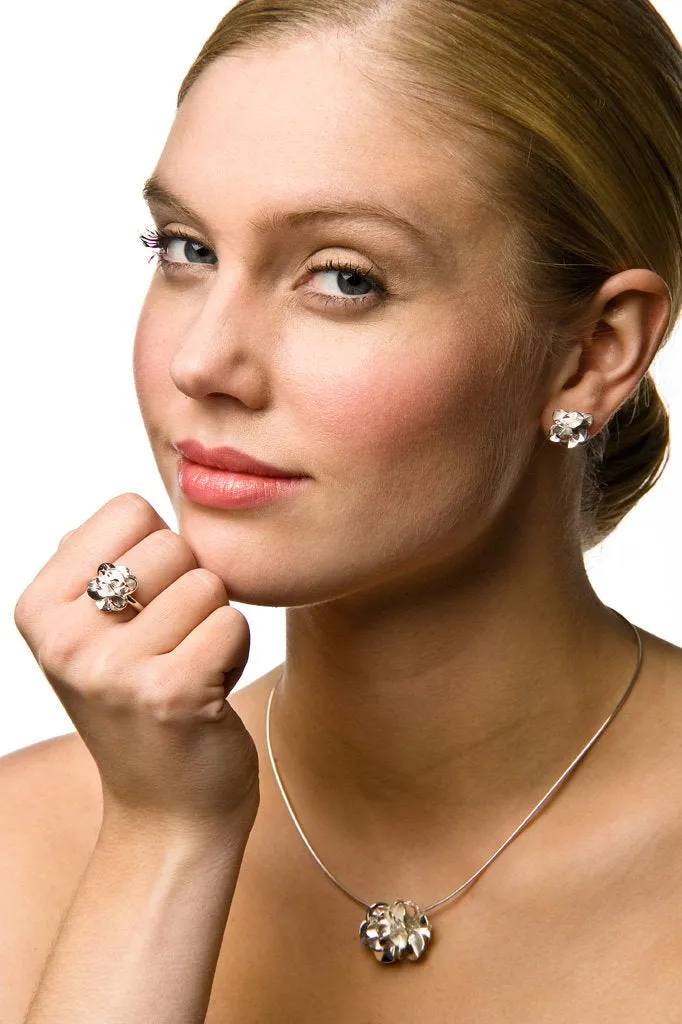 ÍSOLD earrings