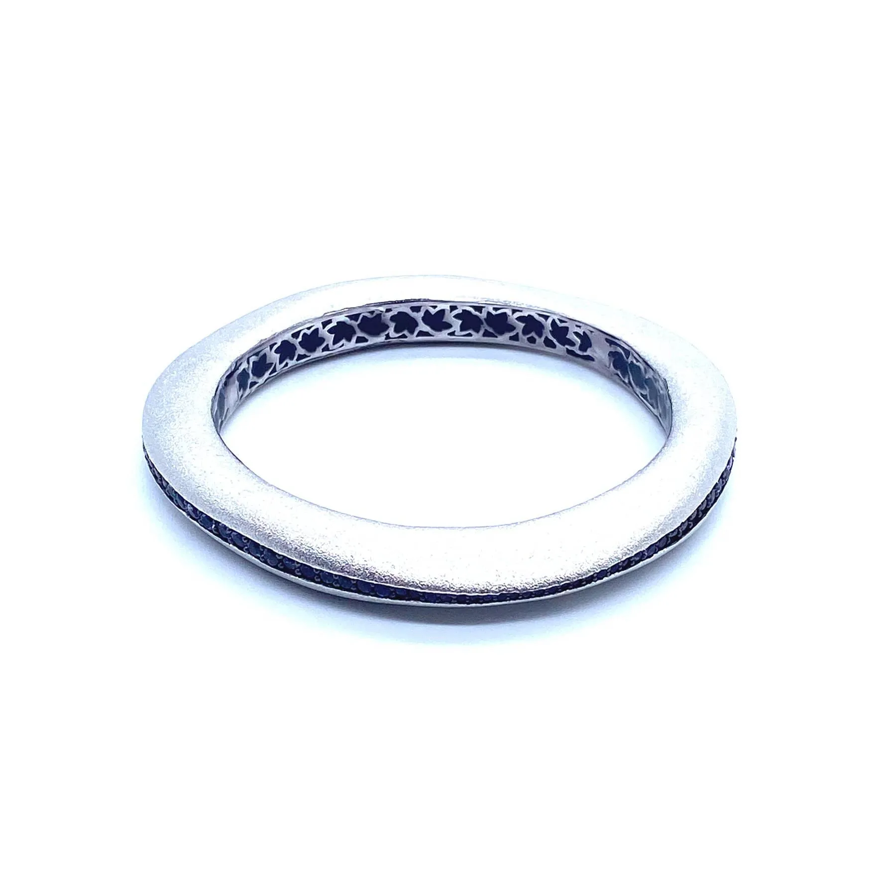 Sterling Silver Tribal iolite Wave Bangle 10mm Thick