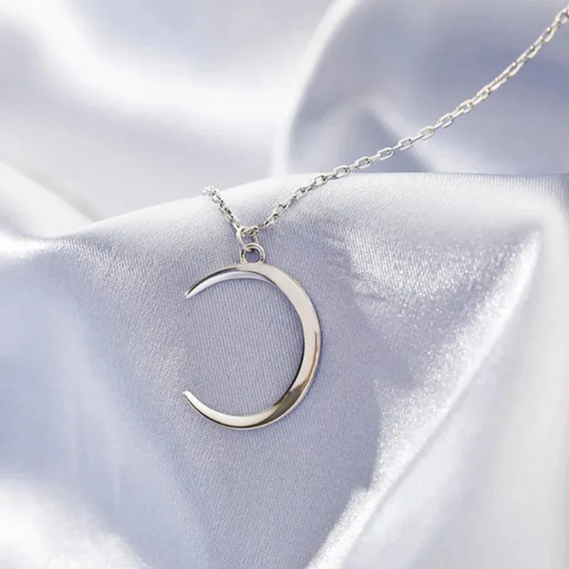 Sweet Moon Silver Plated Jewelry Temperament Crescent Clavicle Chain Pendant Necklaces