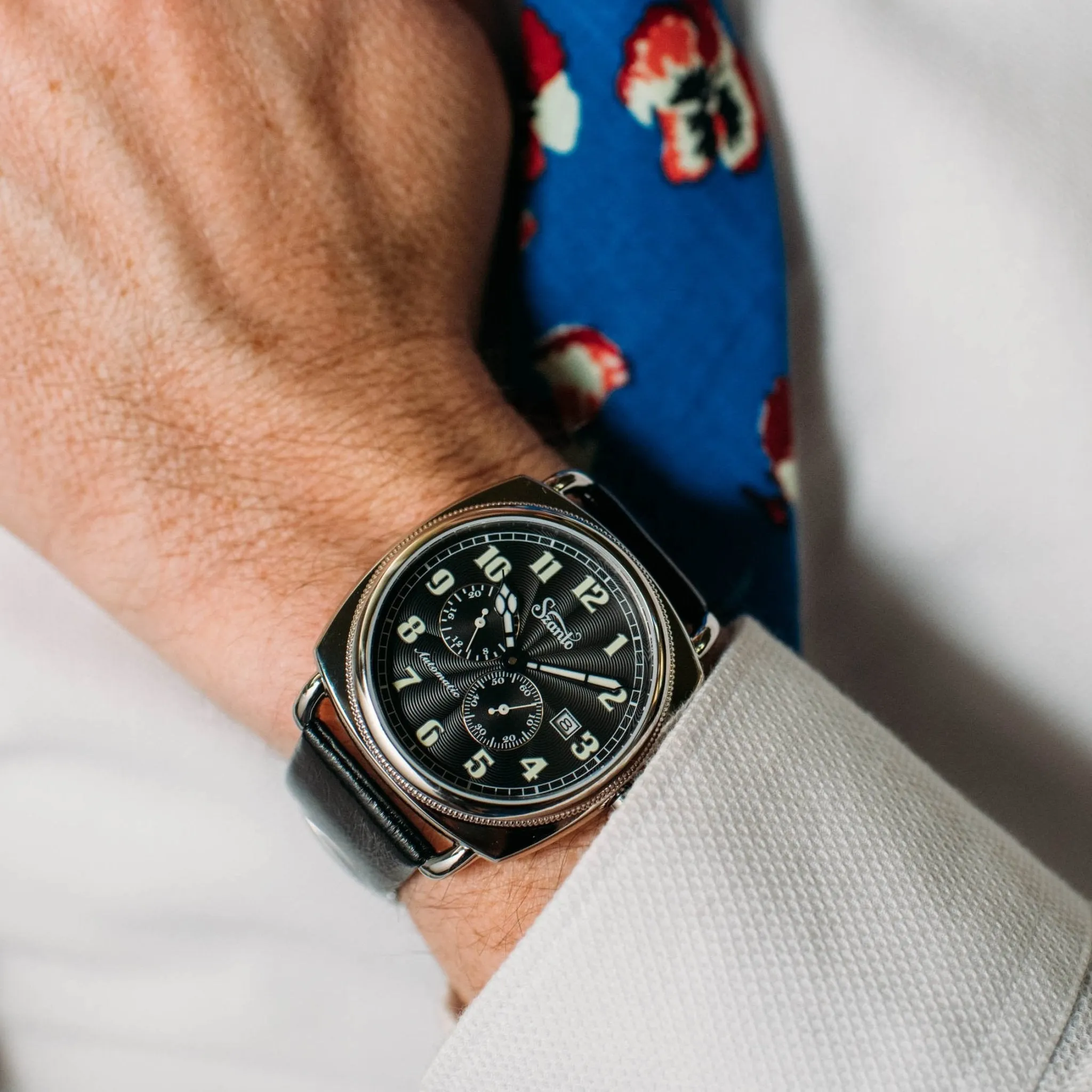 Szanto Officer's Coin Cushion Automatic Silver Black
