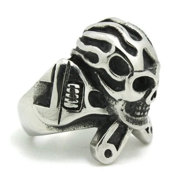The Flaming Wrench - Skull Ring (#382)