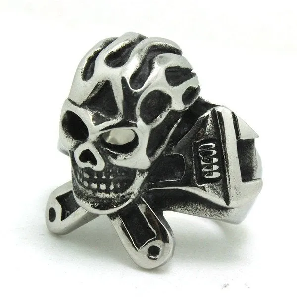 The Flaming Wrench - Skull Ring (#382)