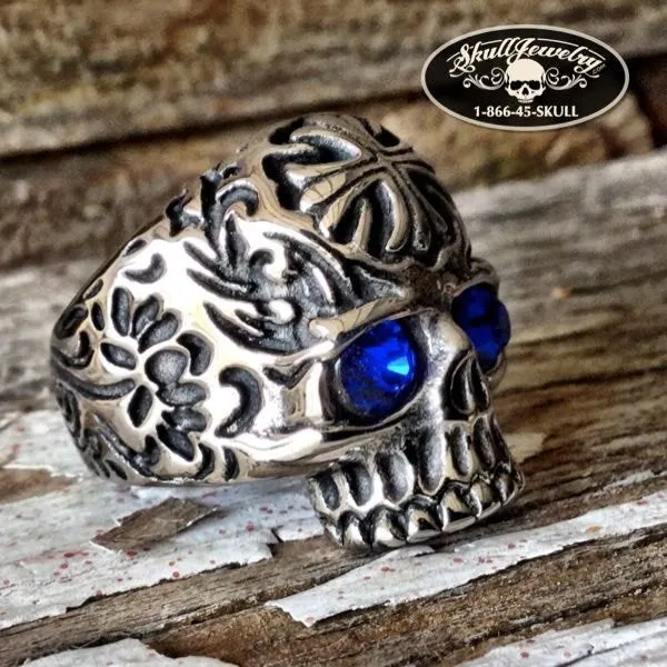 The Story In Your Eyes - Blue Eyes Skull Ring (#462)