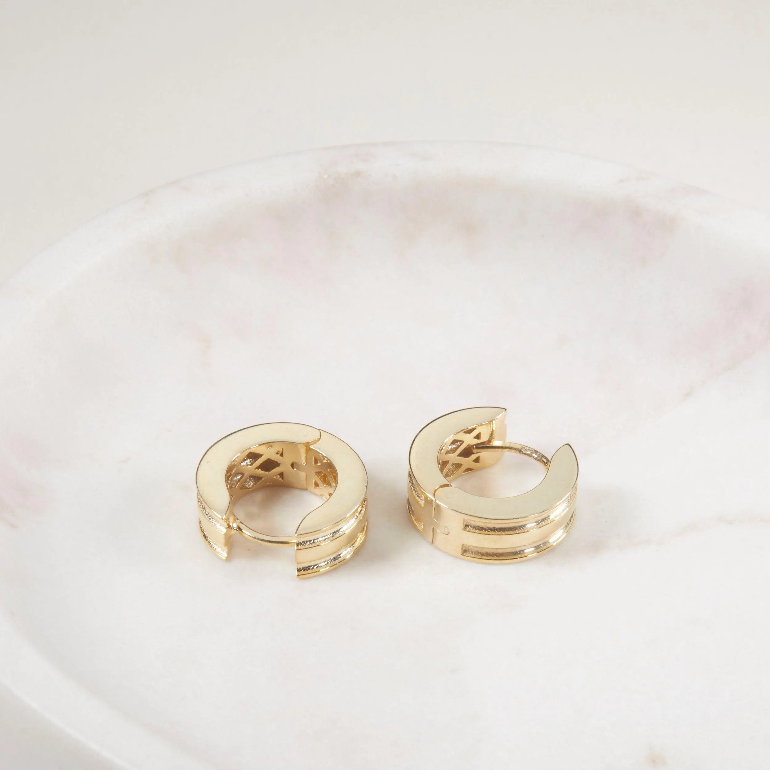Thick Huggie Hoop Earrings - 18K Gold Vermeil
