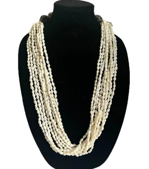 Thick Shell Necklace