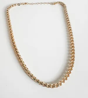 THICK TIA BOX CHAIN