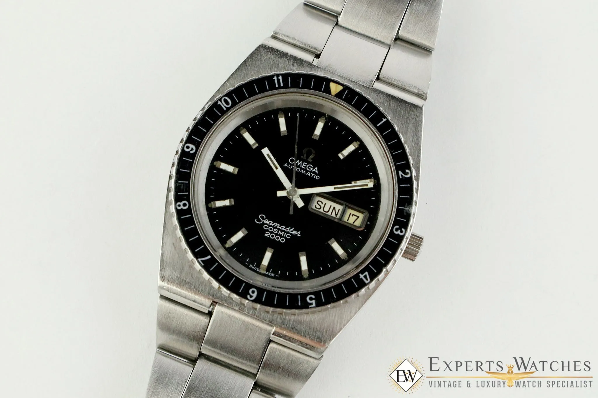 Vintage 1970' Omega Seamaster Cosmic Diver 2000 60m ref 166.137 Day Date Watch