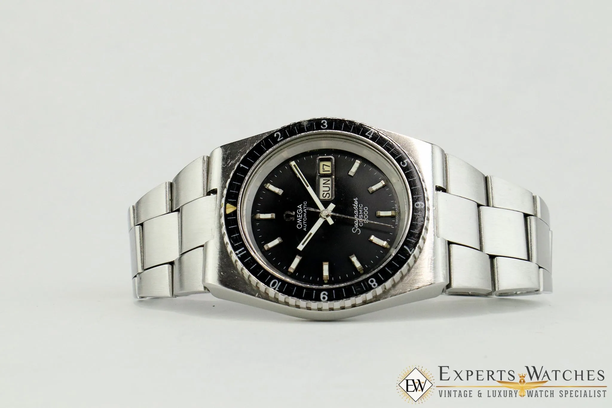 Vintage 1970' Omega Seamaster Cosmic Diver 2000 60m ref 166.137 Day Date Watch